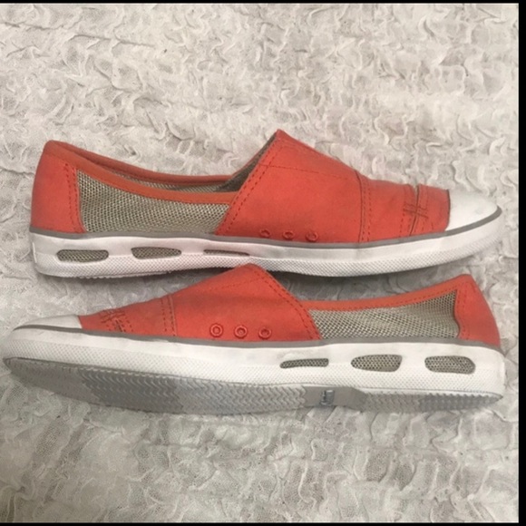 Columbia Sneakers Slip-On  Canvas Mesh Coral.  Size 8 - Picture 3 of 7